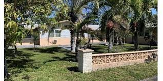 7511 Venetian 11